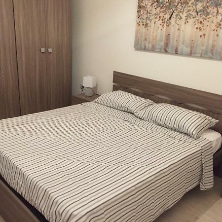 Onax Rooms Cagliari Buitenkant foto
